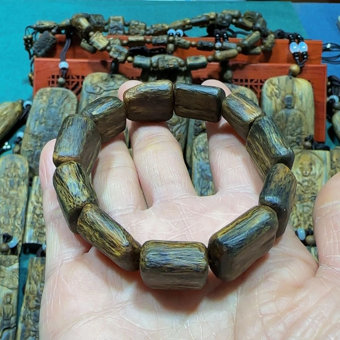沉香手串海南白奇乌身老料树心手排珠19克多样性发一