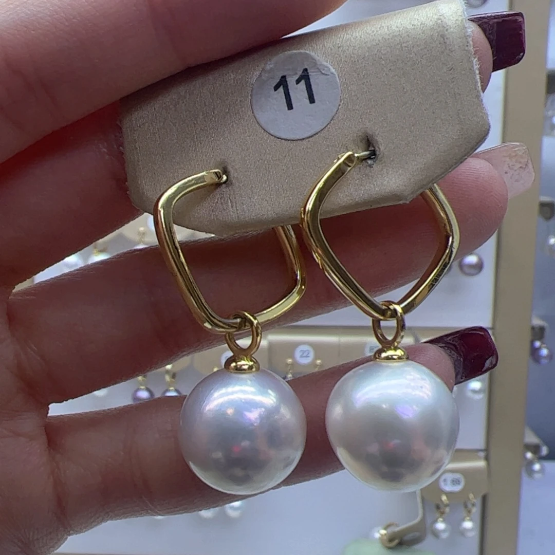 淡水珍珠耳饰未镶嵌