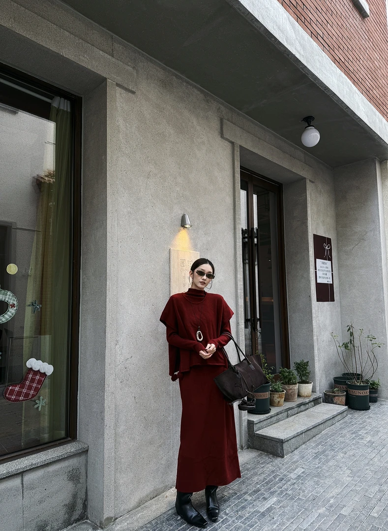 【RoMee-萝密】红色套装轻奢气质针织时尚套装纯色打底百搭宽松休闲