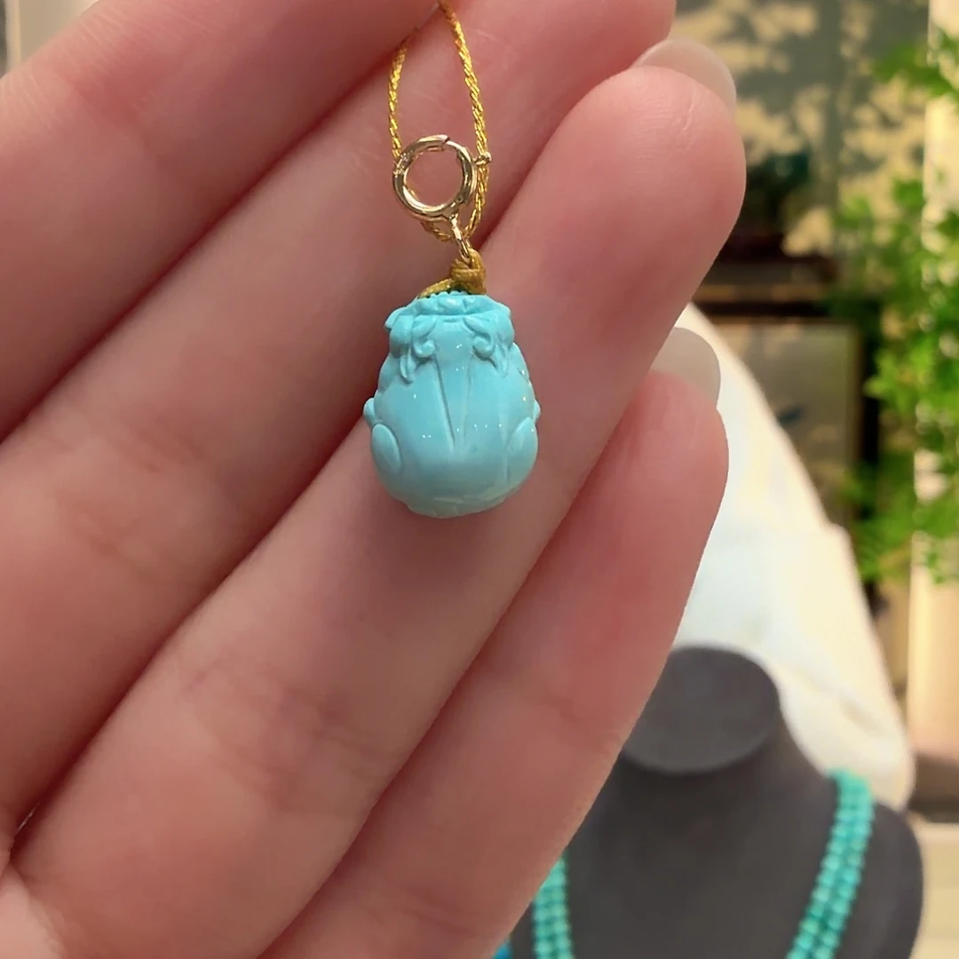 绿松石未镶嵌颈饰