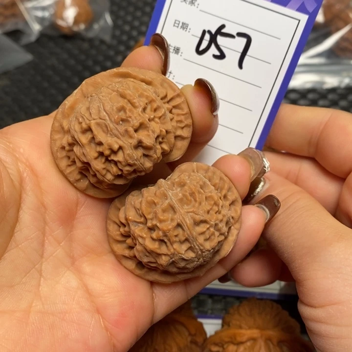 文玩核桃把件057宫灯42
