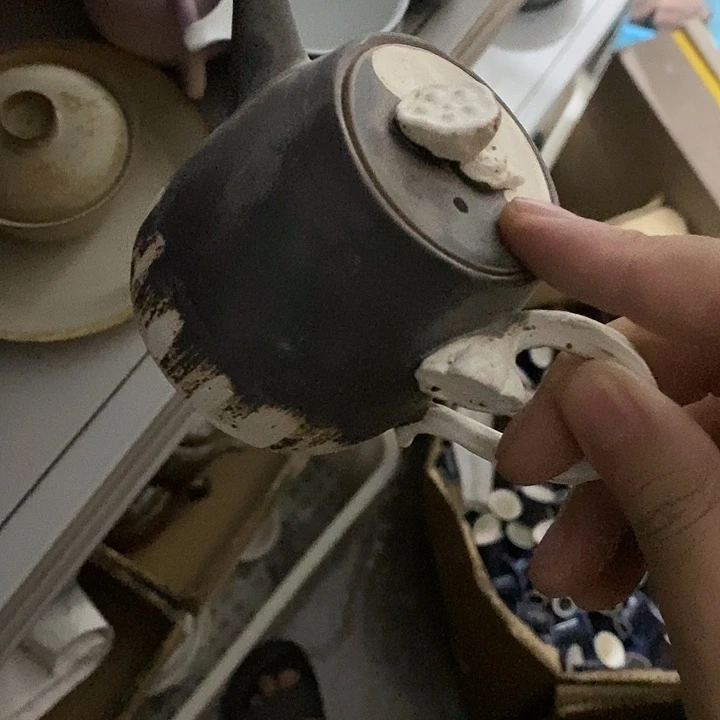 陶瓷艺术品及陶瓷壶