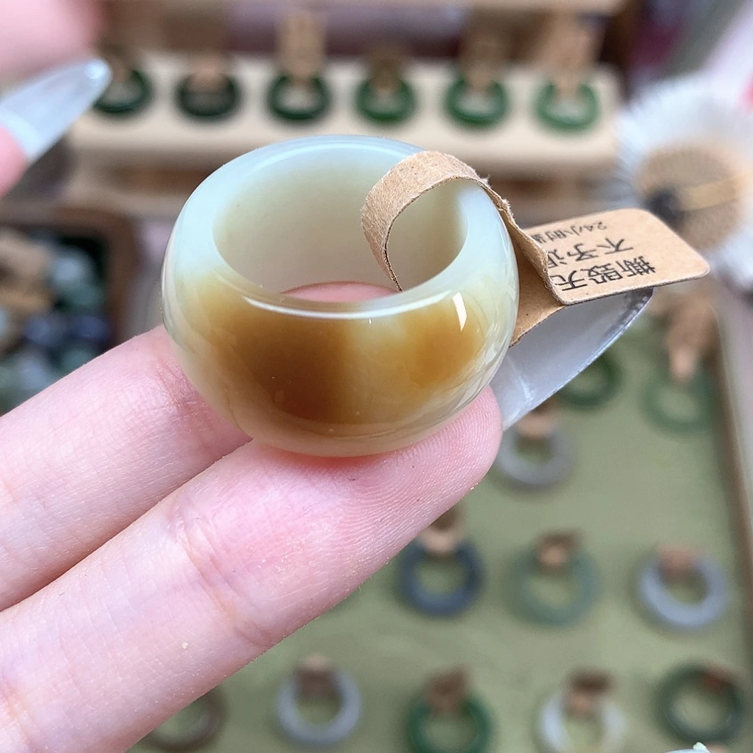 和田玉戒指未镶嵌