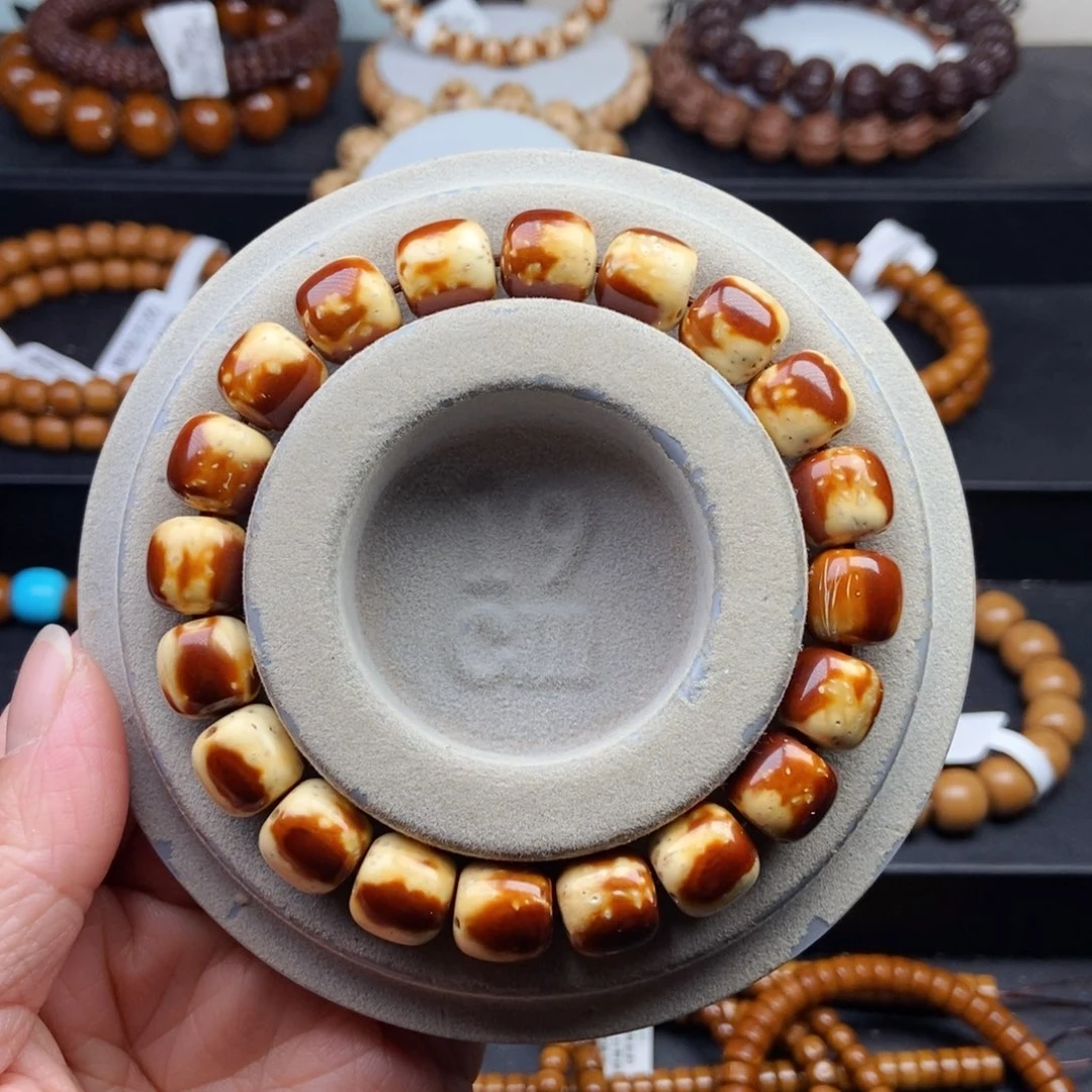 紫金鼠手串11mm近实心天花板火焰纹