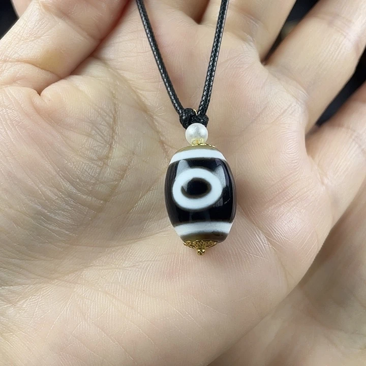 玛瑙/玉髓颈饰合金～藏地