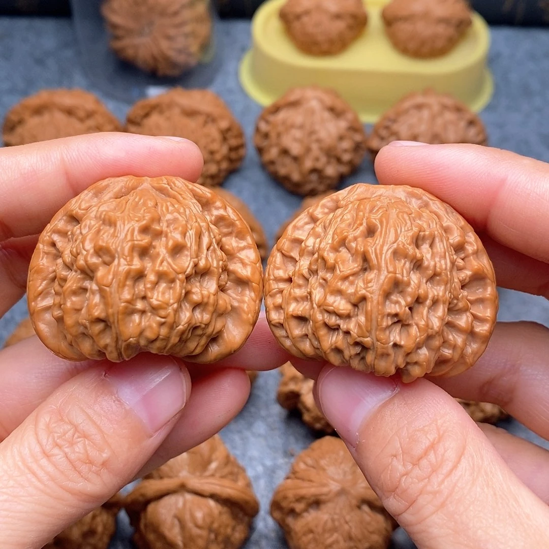 文玩核桃把件白狮子42全品