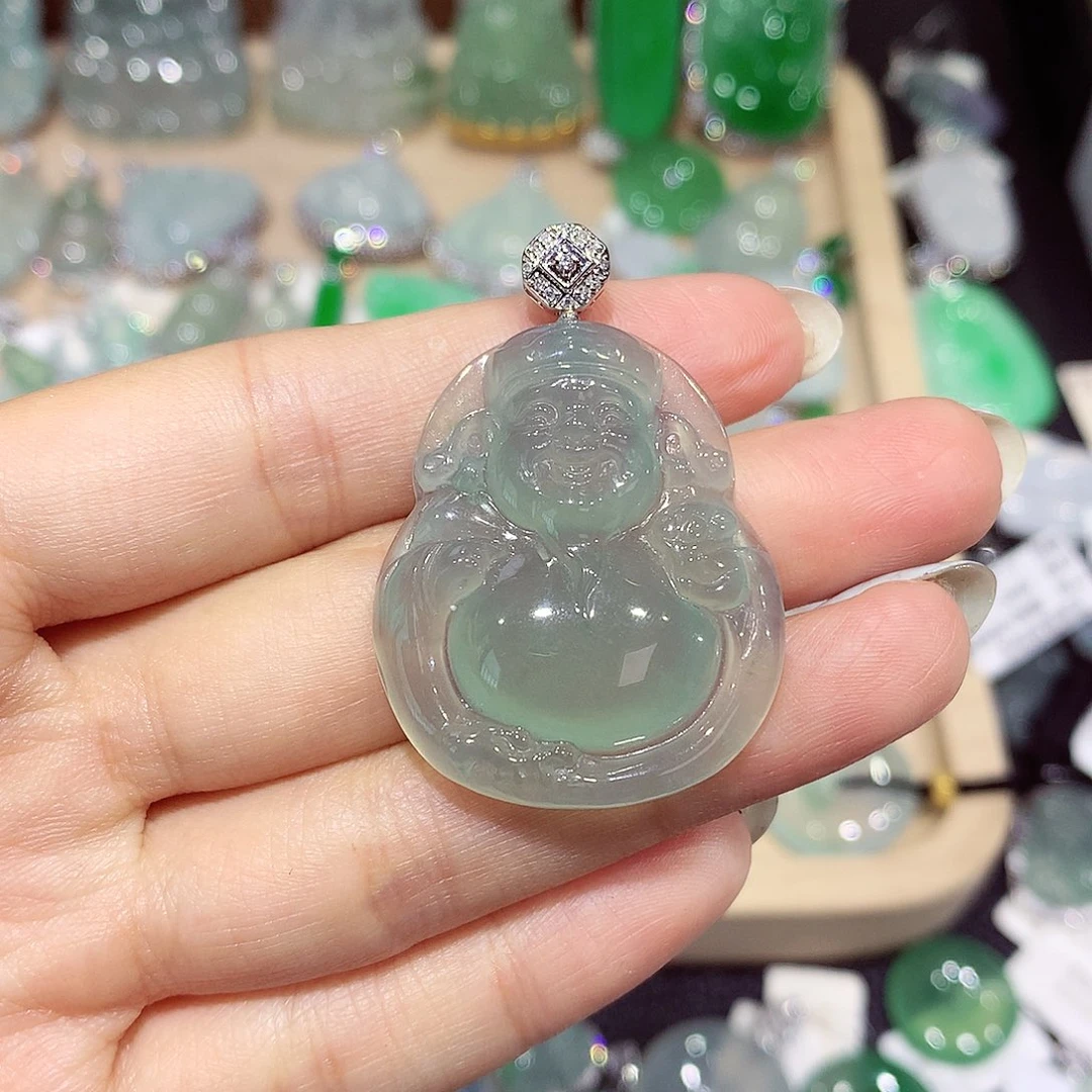 翡翠18K金镶嵌颈饰财