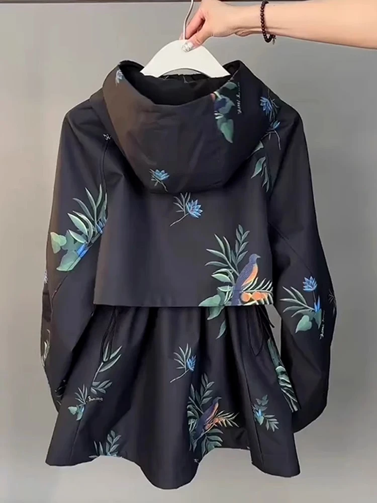 2025早秋新款小香风独特超好看休闲宽松连帽黑色印花高级感外套女