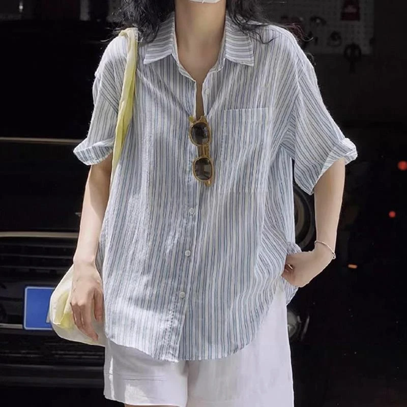 复古蓝色条纹短袖衬衫女夏季2025新款宽松慵懒风休闲衬衣开衫上衣