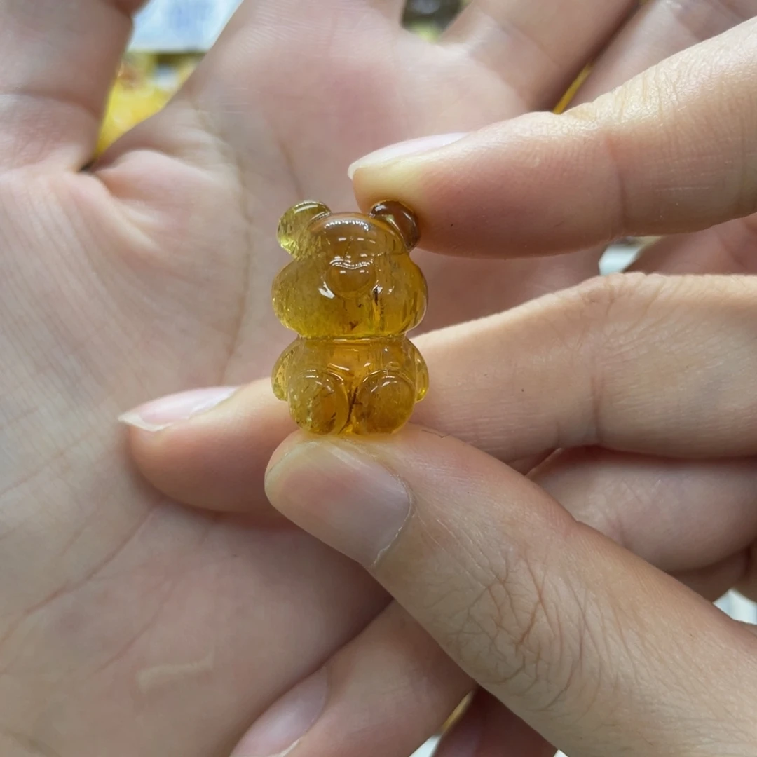 琥珀未镶嵌裸石天然琥珀 爆闪熊