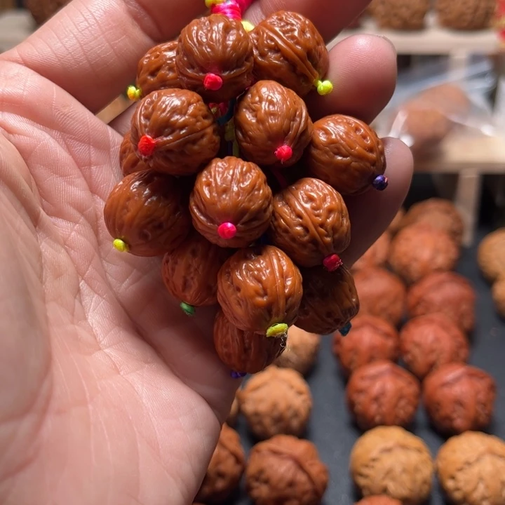 文玩核桃吊坠葡萄串