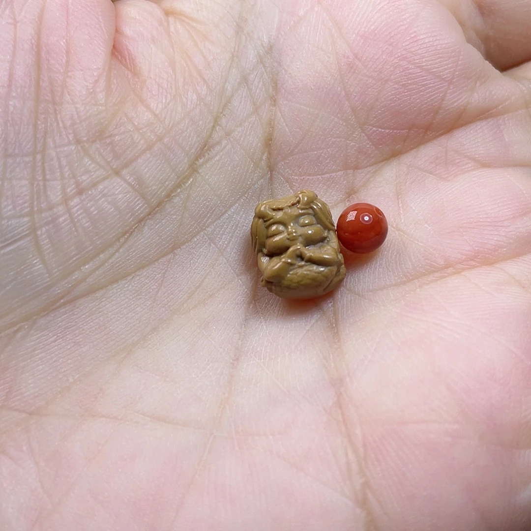 未镶嵌配饰南红玛瑙