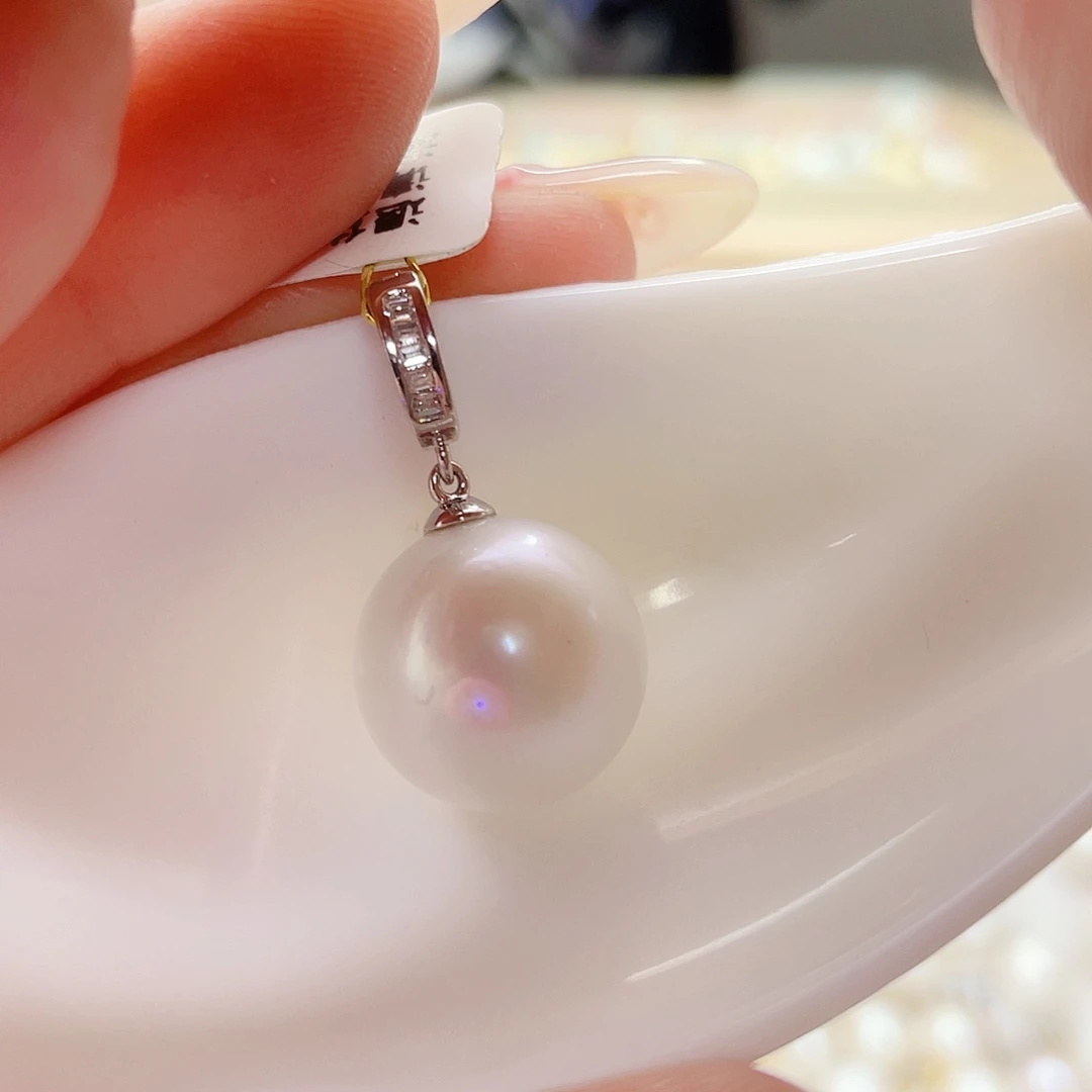 淡水珍珠合金吊坠(赠链)