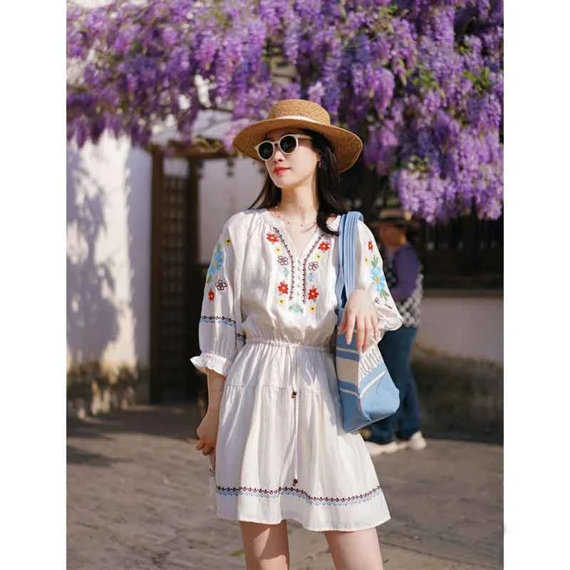 【都市假期】吴昕同款法式复古田园波西米亚风精致花朵刺绣连衣裙