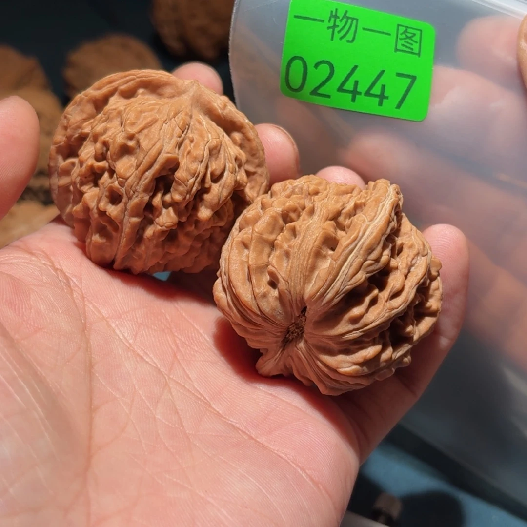 文玩核桃把件平谷楼