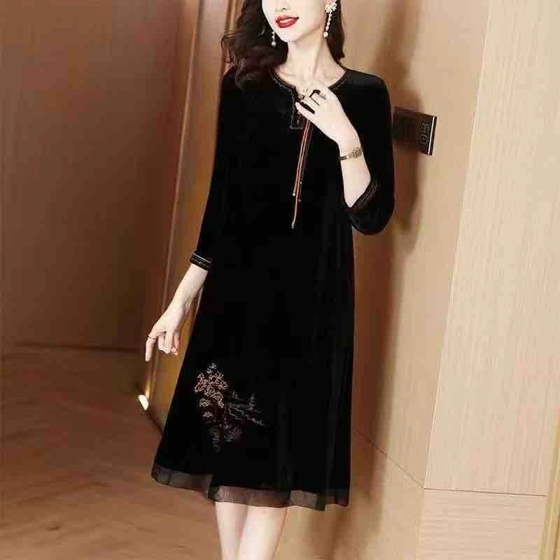 203#桑蚕丝丝绒复古气质长袖拼接时尚连衣裙