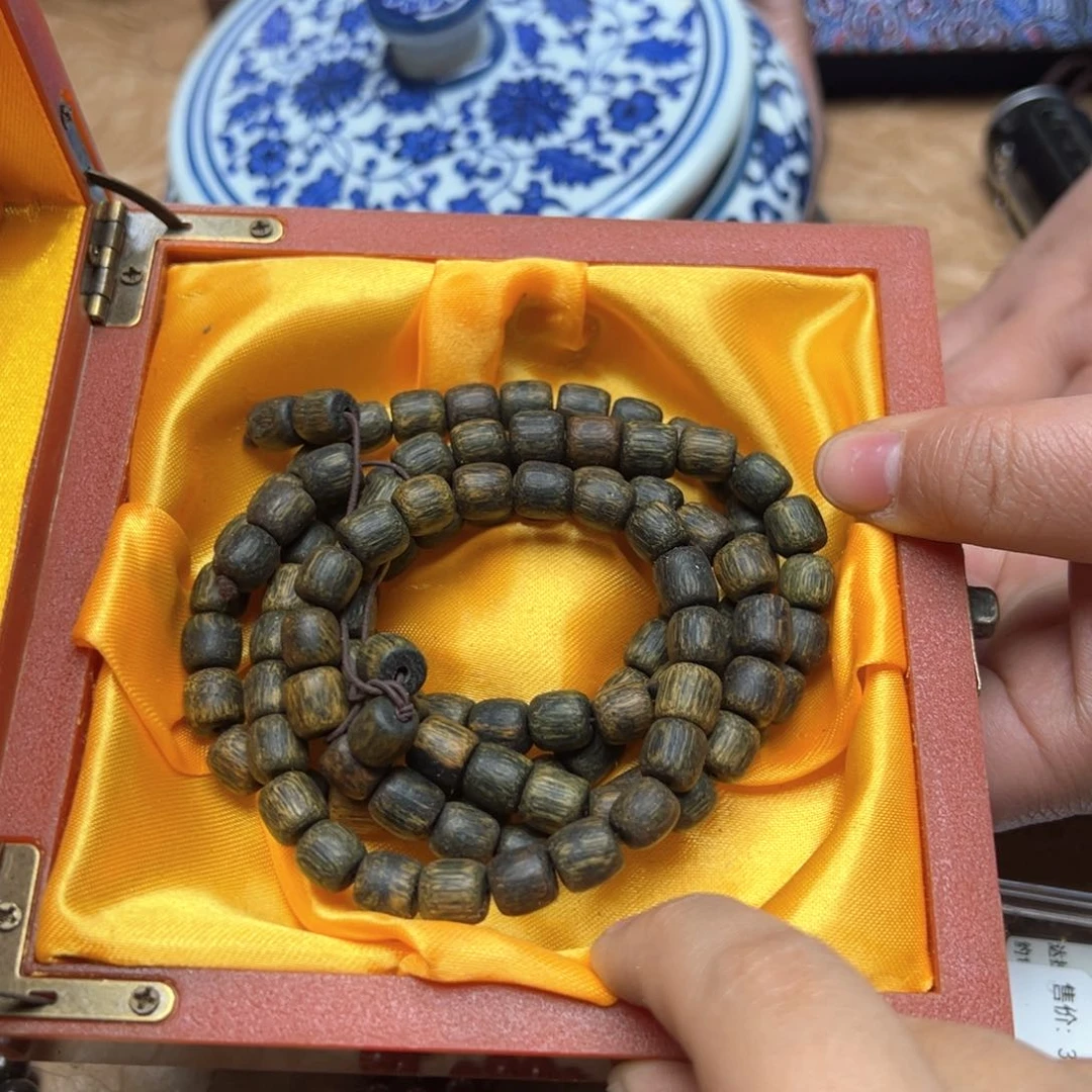 大叶紫檀（黑酸枝木类）