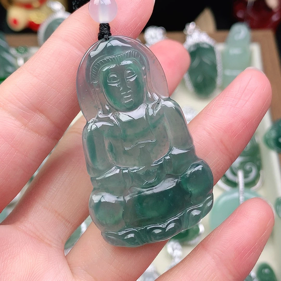 用***9翡翠未镶嵌颈饰吊坠