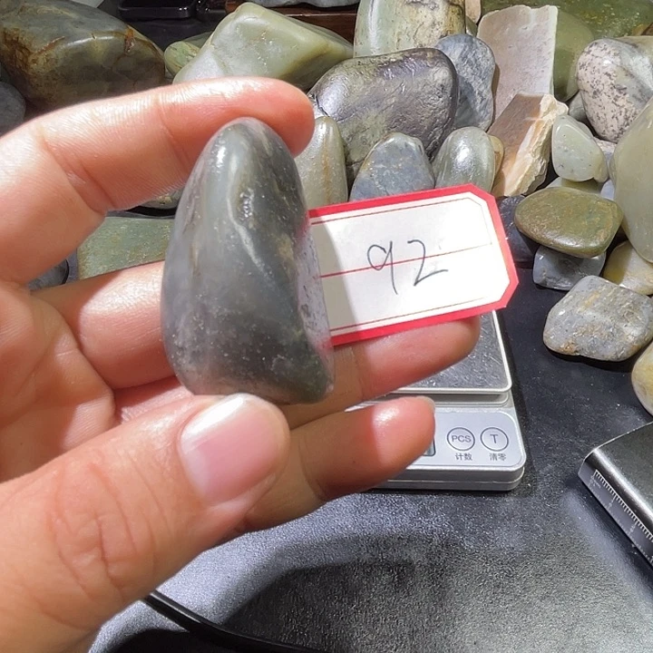 和田玉未镶嵌颈饰92