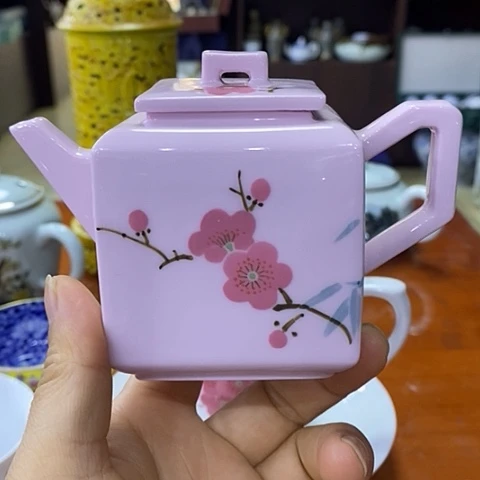 摆件虢*虢陶瓷艺术品收藏