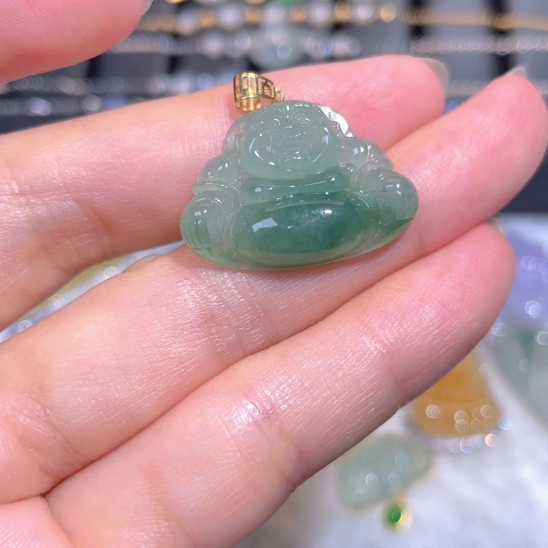 翡翠18K金镶嵌颈饰翡翠