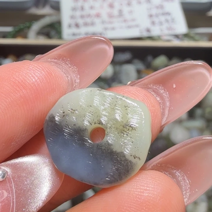 和田玉未镶嵌珠宝半成品