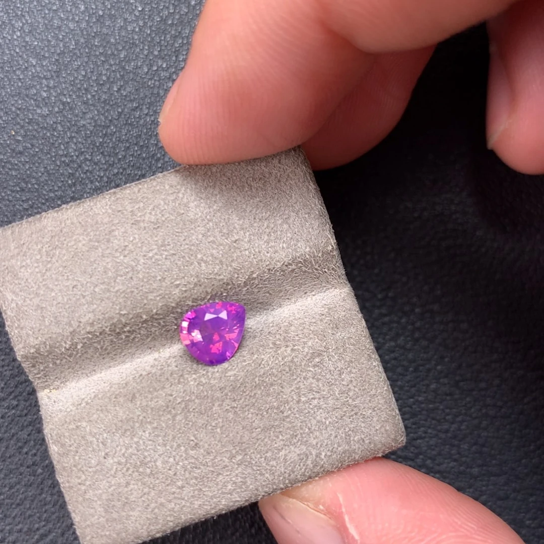 裸石彩色蓝宝石裸石1.02ct