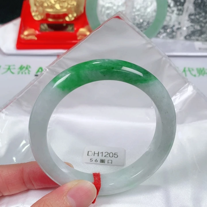 翡翠手镯未镶嵌如*   正圈56