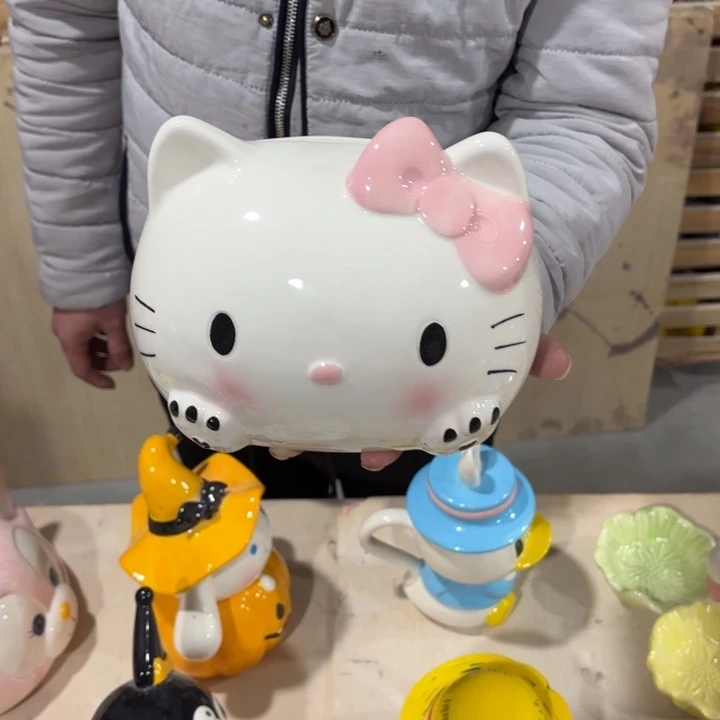 我们都是在这里关注起来