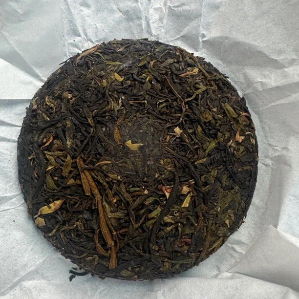 野生古树茶+螃蟹脚《野生茶饼》