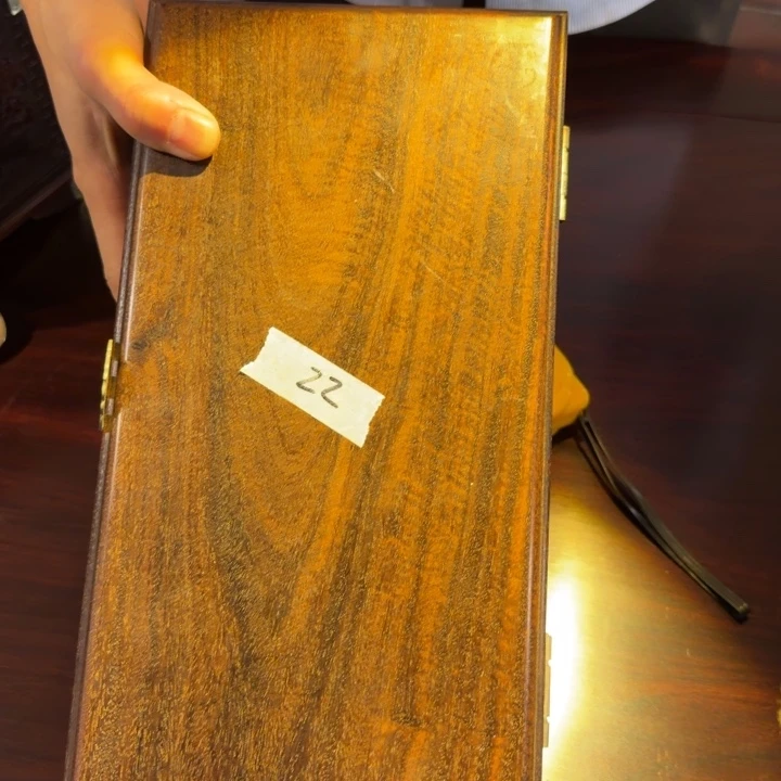 黑酸枝木类成套家具