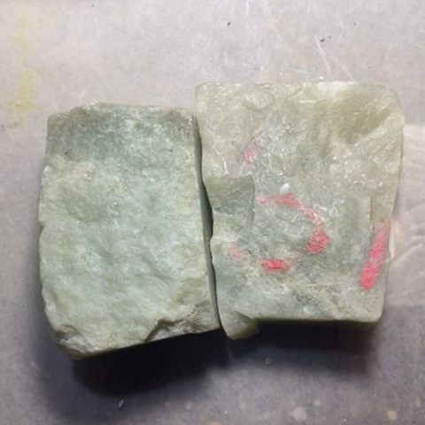 透闪石质玉未镶嵌挂件