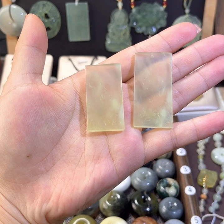 未镶嵌蛇纹石玉吊坠(赠链)福利无事牌送绳默认微瑕不退不换