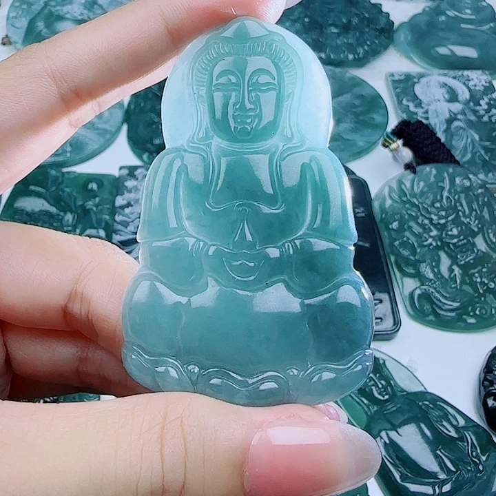 翡翠未镶嵌颈饰多样性发货天然的A货翡翠