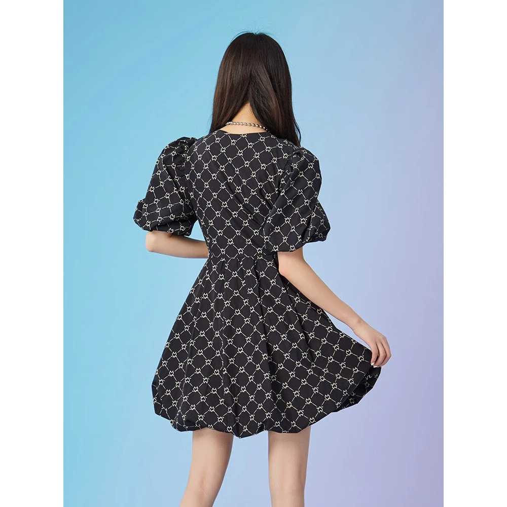 LALABOBO恶魔桃心泡泡袖连衣裙