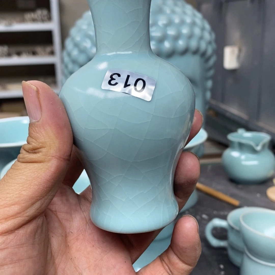 抱朴汝瓷仿古微瑕左*