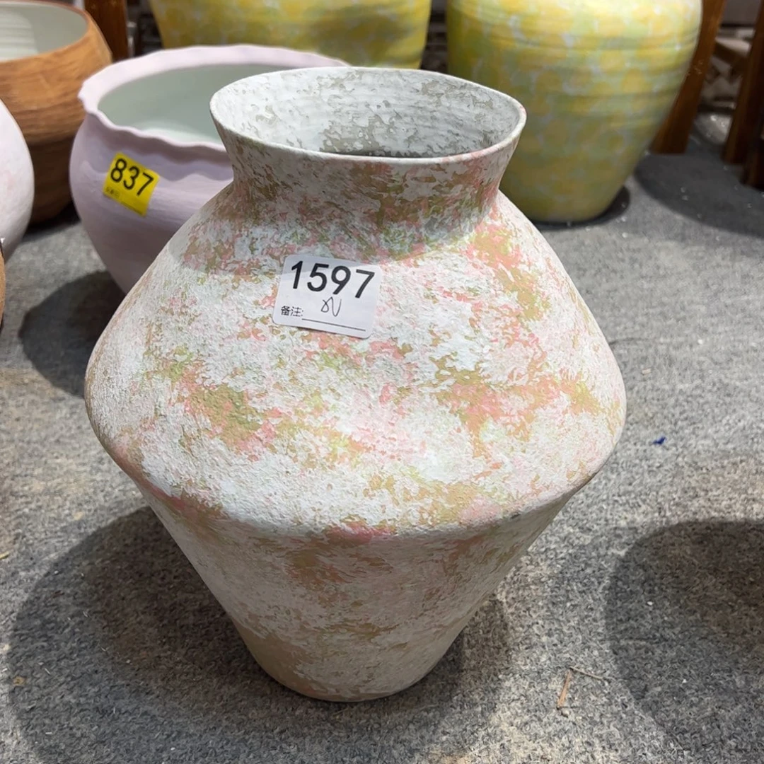 瓷片1597高30.5口12.5已打孔