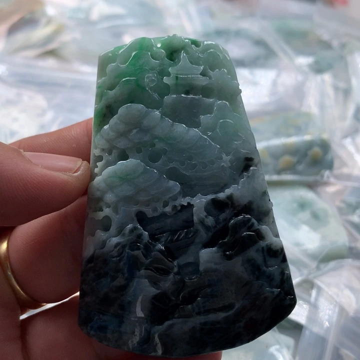 翡翠未镶嵌颈饰保真天然a货翡翠