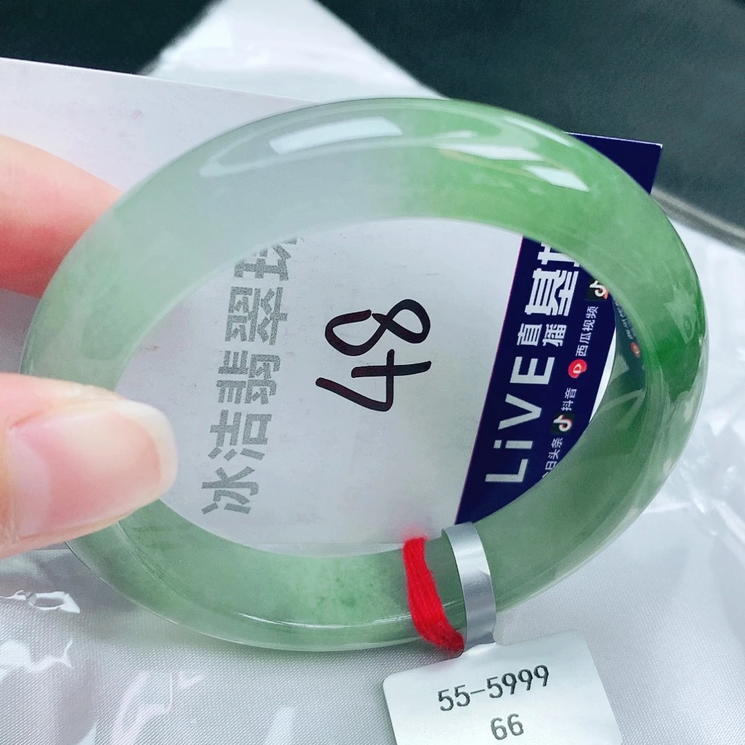翡翠手镯未镶嵌缅甸天然A货翡翠手镯