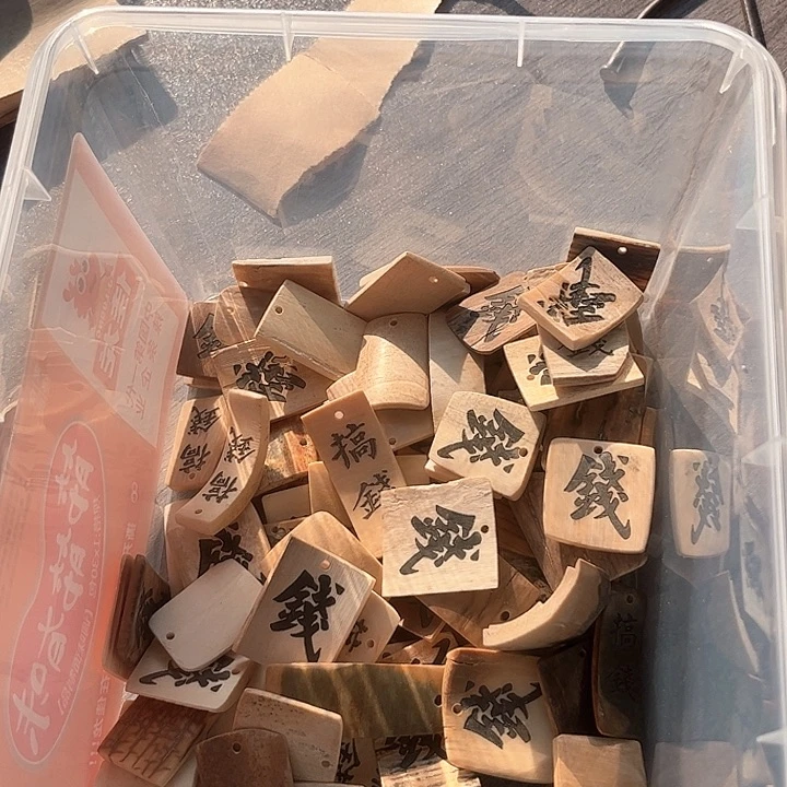 泥塑不打孔联系客服