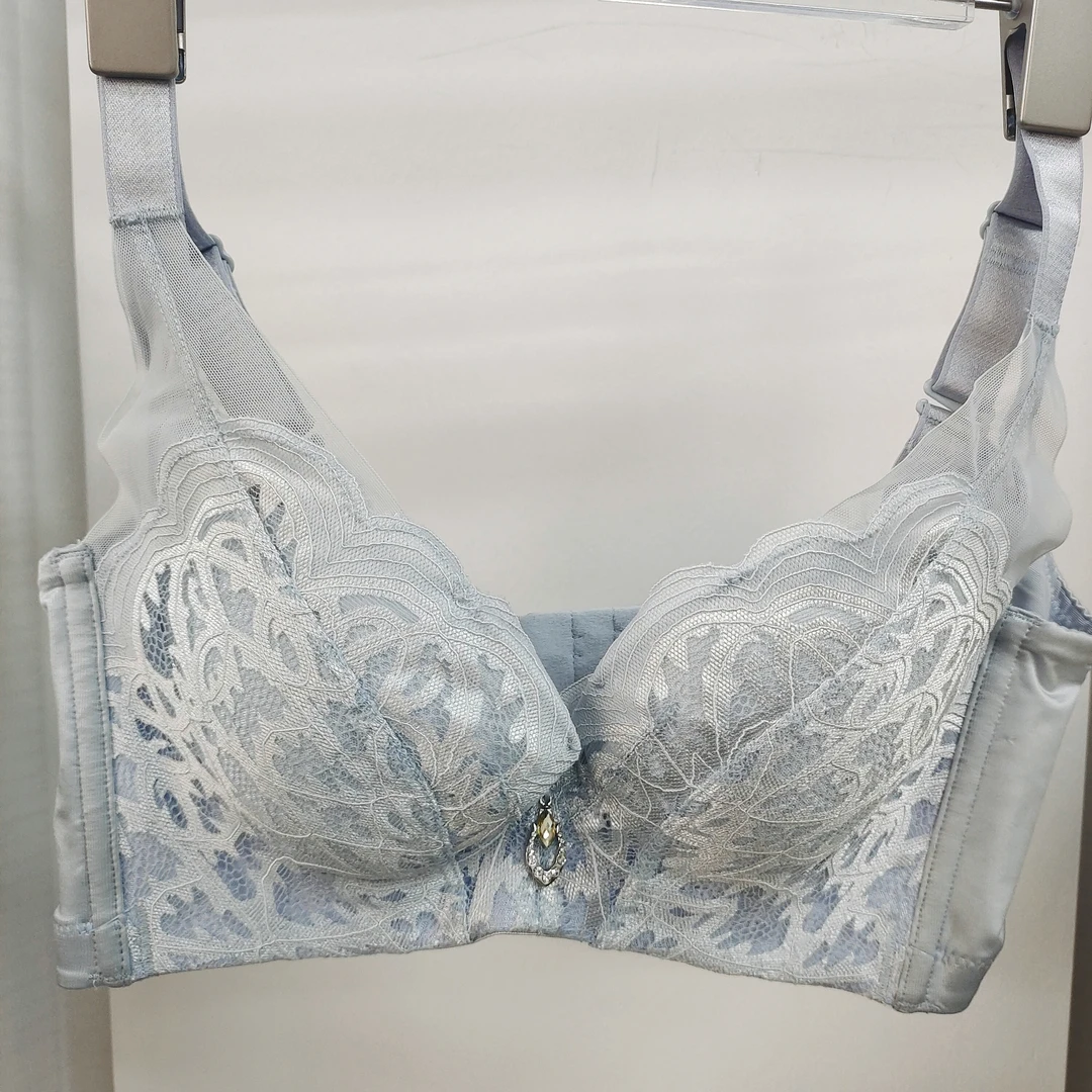 透气蕾丝聚拢性感文胸70B