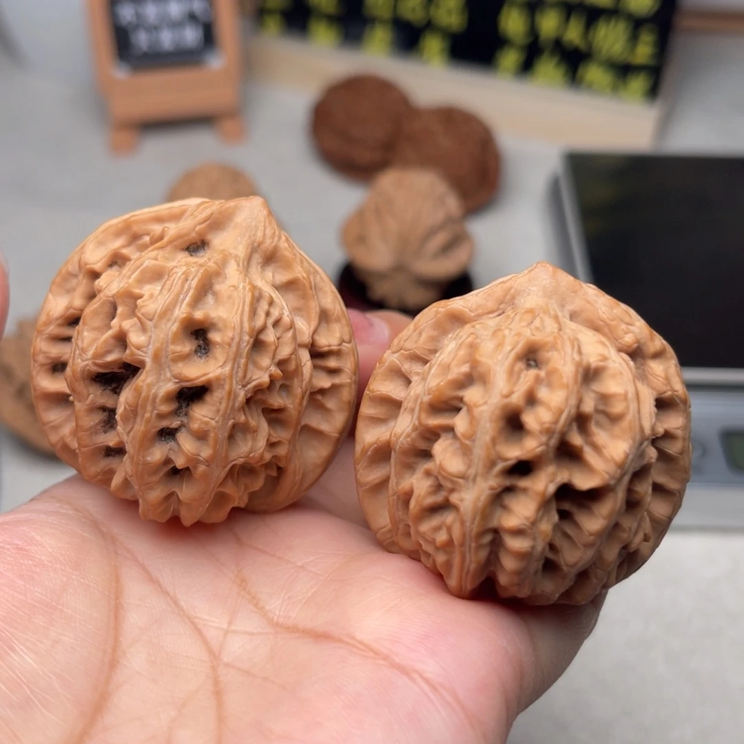 文玩核桃把件三羊谷