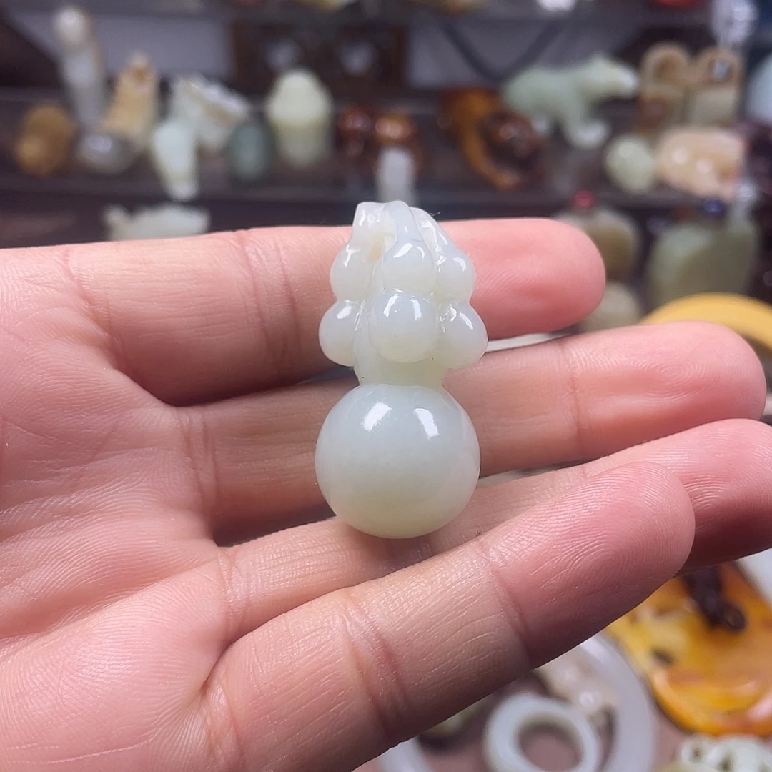 1***4和田玉（糖玉）未镶嵌颈饰