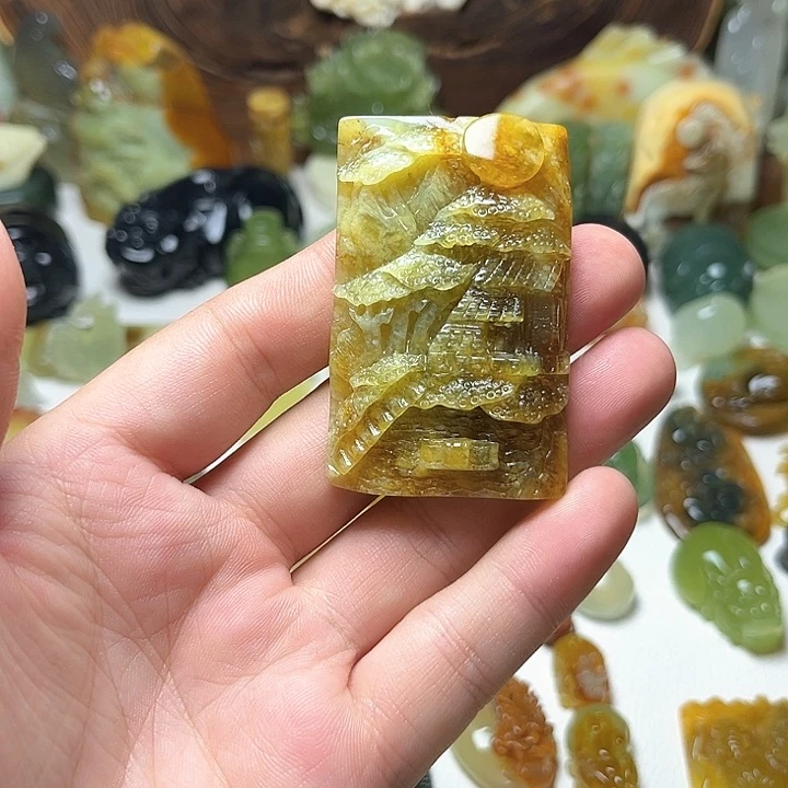 未镶嵌蛇纹石玉颈饰