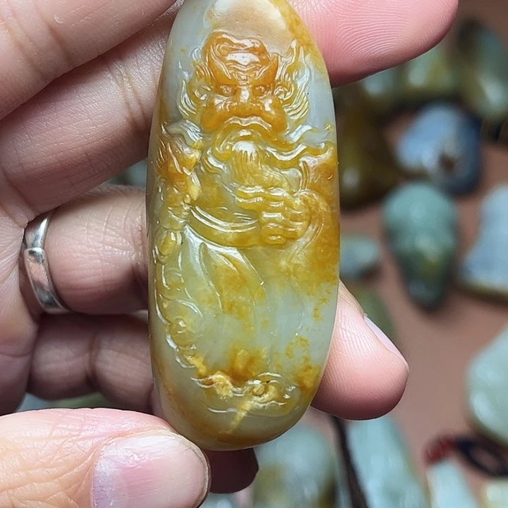 徐***子和田玉未镶嵌颈饰