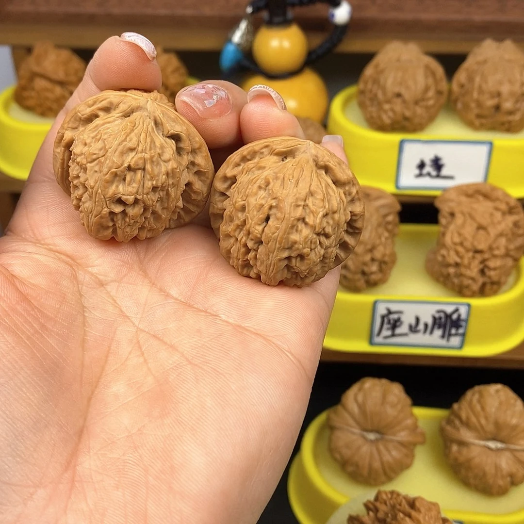 核桃白狮子 文玩/木作/... 文玩把件