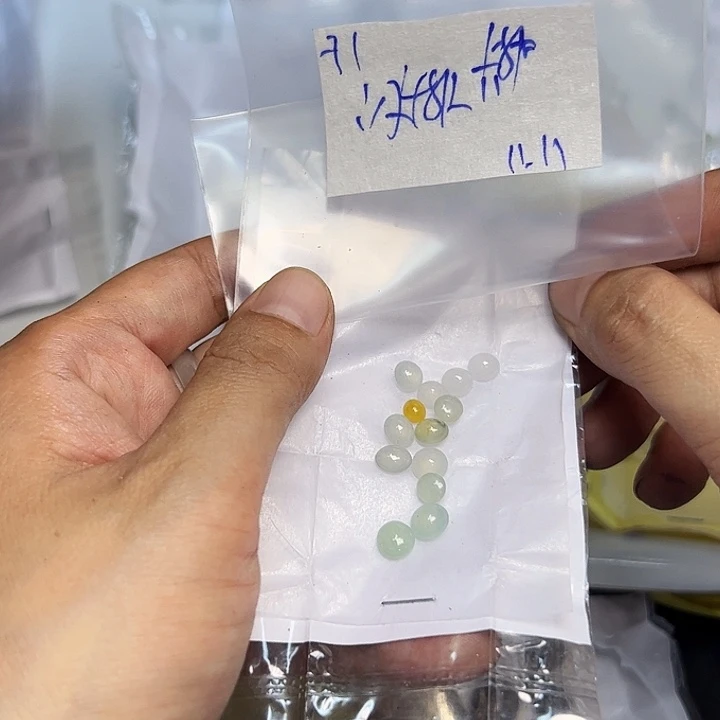 未镶嵌定制翡翠不