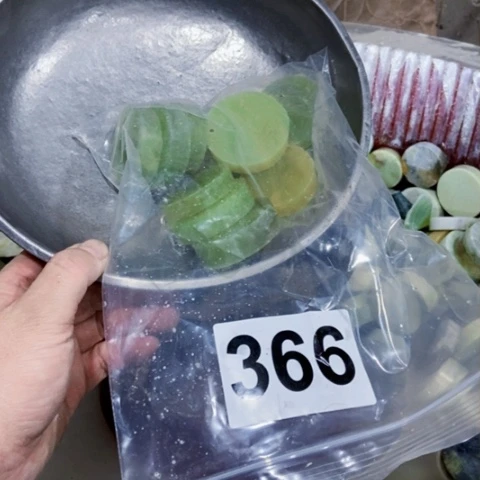 【闪购商品】蛇纹石玉珠宝半成品未镶嵌