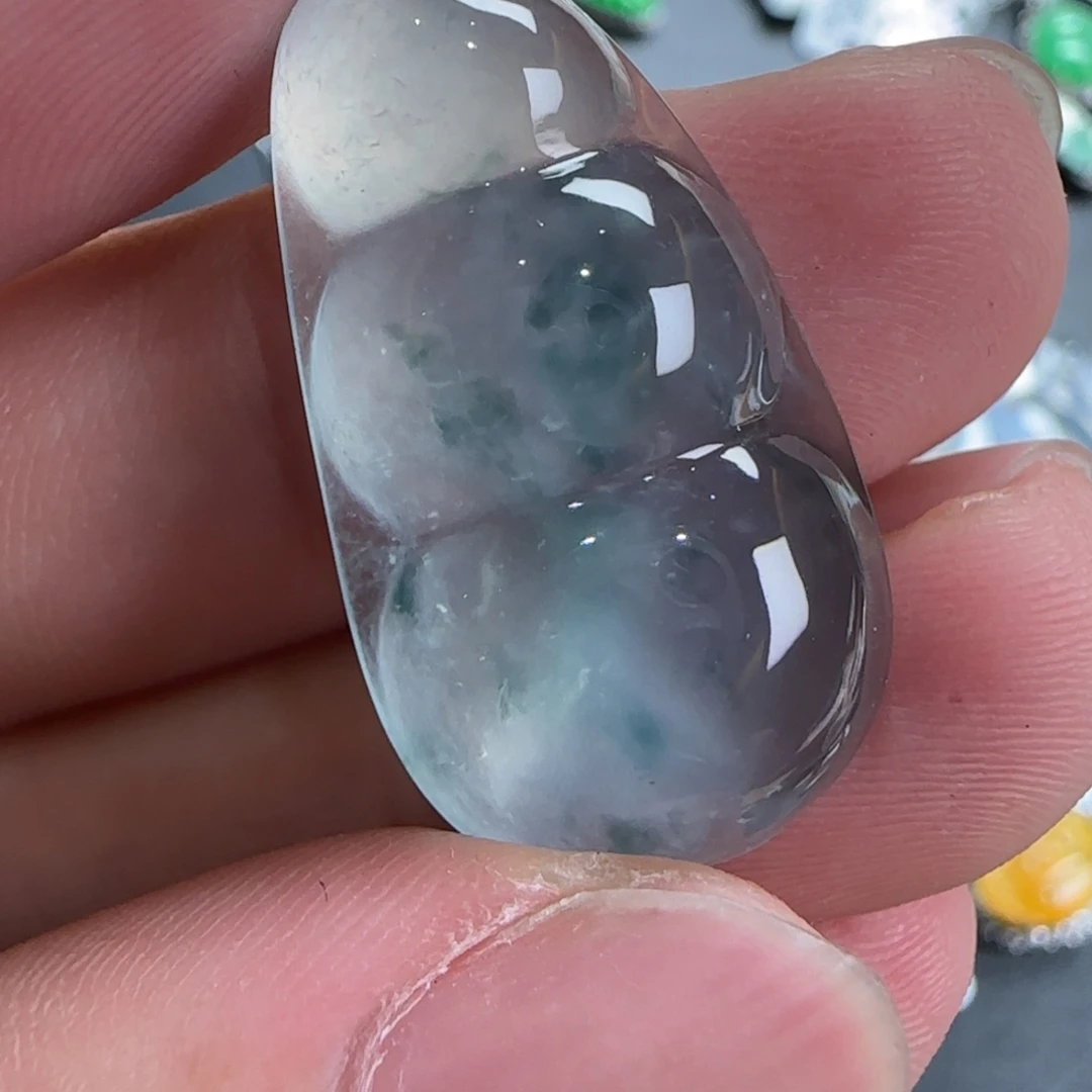 翡翠未镶嵌颈饰