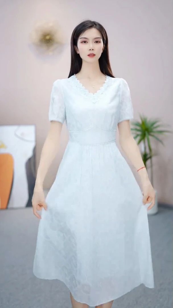 [依橙服饰] KK926  # 新款 2025  减龄 收腰 显瘦  连衣裙